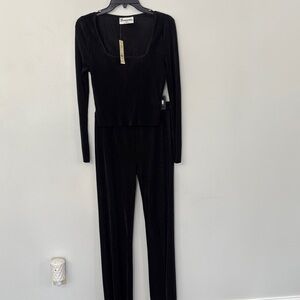 No Boundaries Black square neck pant set